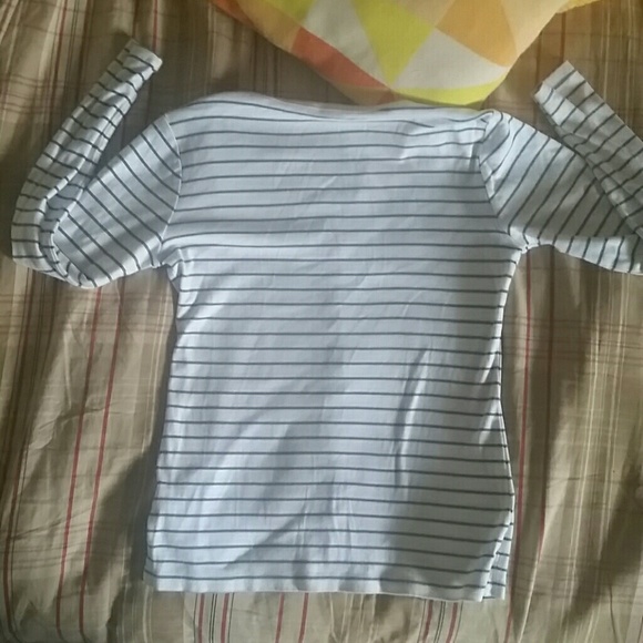 << GapBody cozy spring pullover>> - Picture 4 of 4